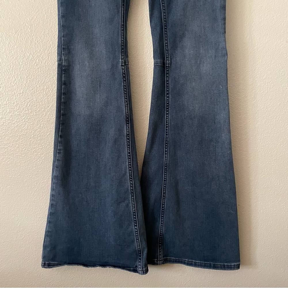 Free People Penny Flare Bell Bottom Pull On Jeans 27 - Picture 9 of 12